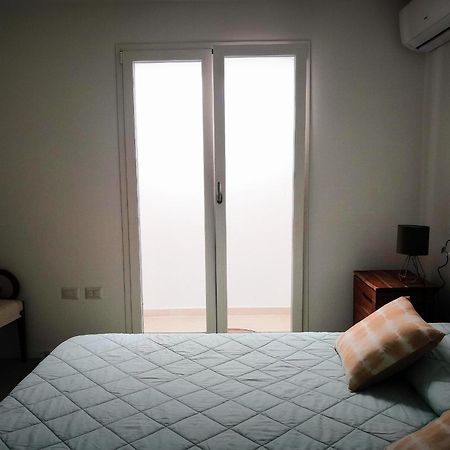 Villa Eleganza e relax a meno di 1 minuto dal mare! Torre Grande Esterno foto