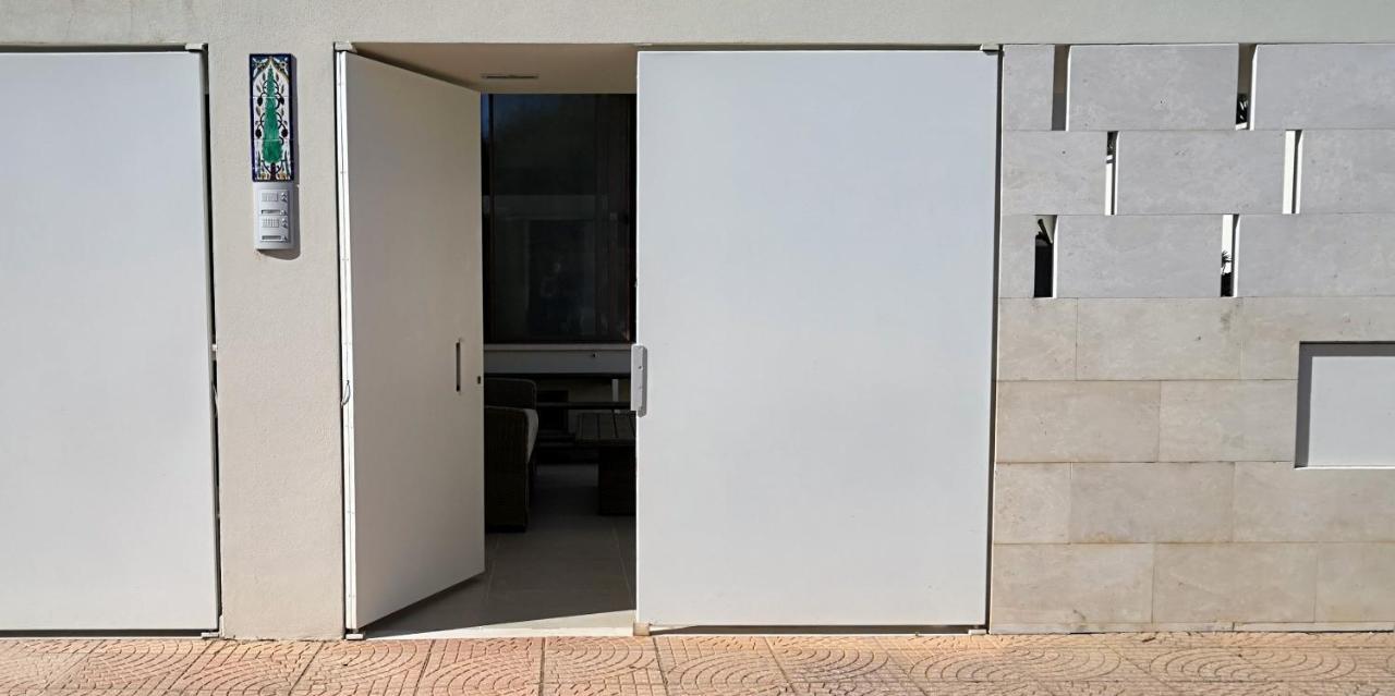 Villa Eleganza e relax a meno di 1 minuto dal mare! Torre Grande Esterno foto
